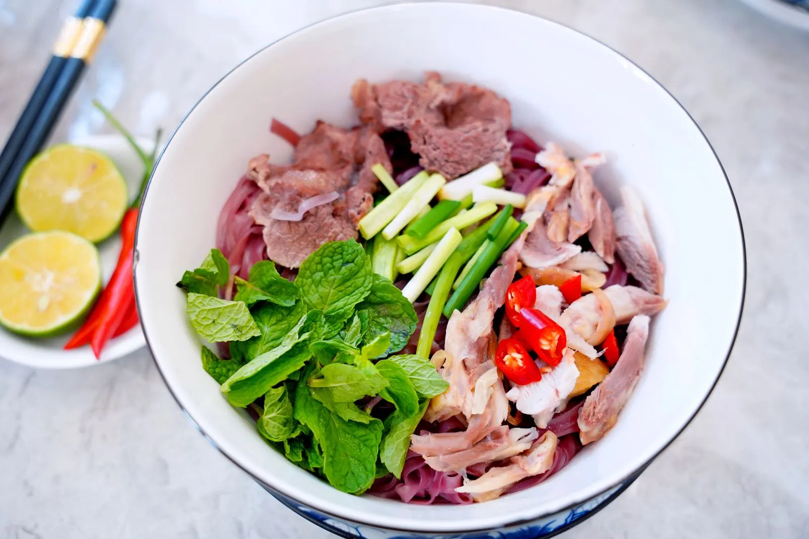 Phở khoai lang tím - trộn